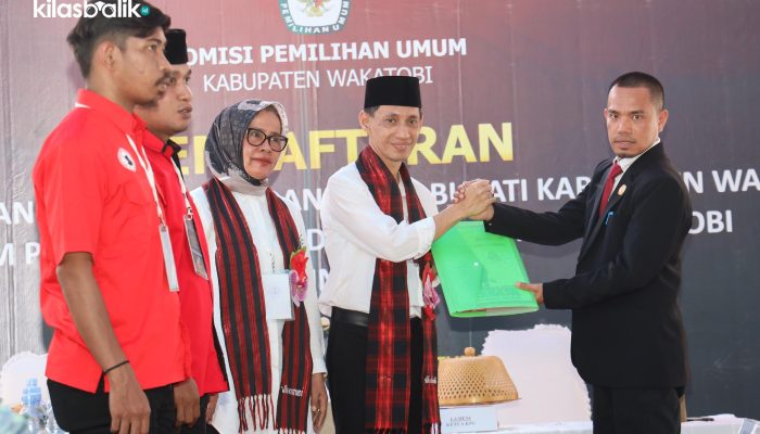 Haliana-Safia Wualo Resmi Daftar ke KPU Wakatobi