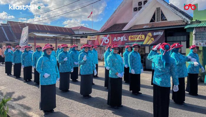 TP PKK Wakatobi Ikut Baris-Berbaris Meriahkan HUT ke-81 RI