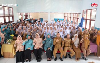 Ketua TP PKK Wakatobi Ajak Pelajar SMKN 1 Wakatobi Wujudkan Generasi Emas 2045
